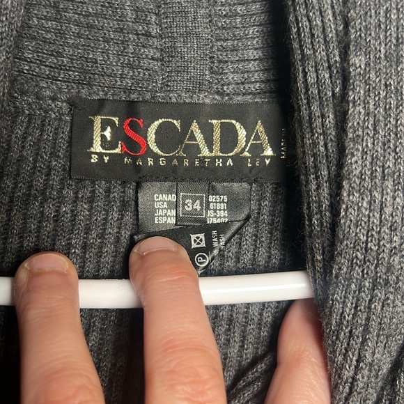 Escada By Margaretha Ley Turtle Neck Sweater Sz 34 Wool - Picture 2 of 6